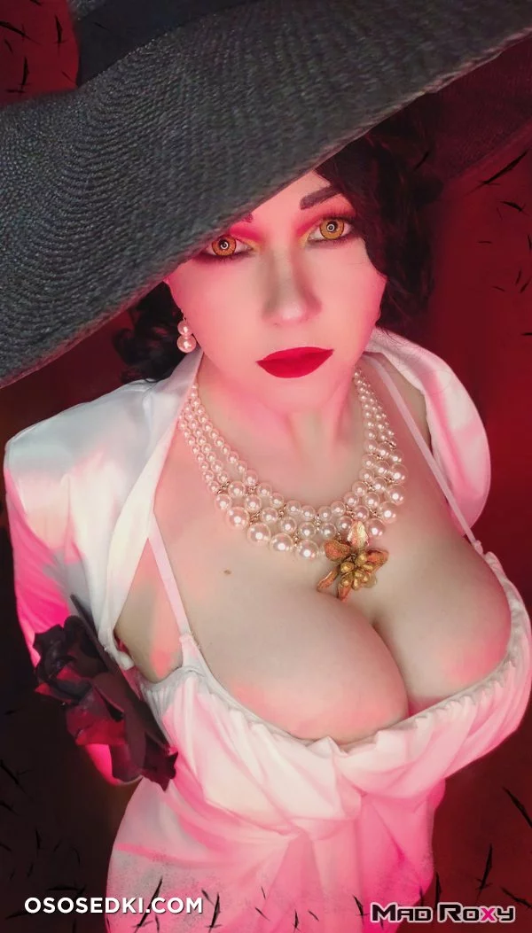Mad Roxy - Lady Dimitrescu nude. Onlyfans, Patreon leaked 17 nude photos and videos
