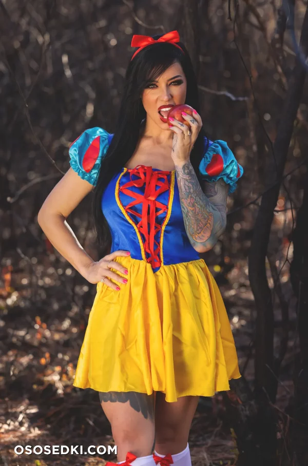 Alex Zedra - Snow White - Snow White And The Seven Dwarfs nude. Onlyfans, Patreon leaked 13 nude photos and videos