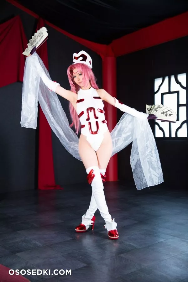 Tai Chi Liang Yi four images and gossip nude. Onlyfans, Patreon leaked 120 nude photos and videos
