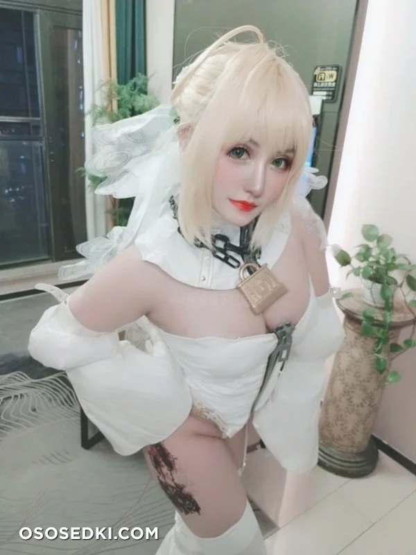 [夏鸽鸽不想起床][nero claudius bride]21P nude. Onlyfans, Patreon leaked 19 nude photos and videos