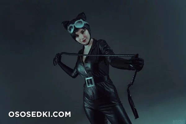 Catwoman nude. Onlyfans, Patreon, Fansly leaked 11 nude photos and videos