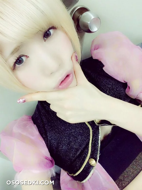 Kurumizawa Mahiru nude. Onlyfans, Patreon, Fansly leaked 5 nude photos and videos