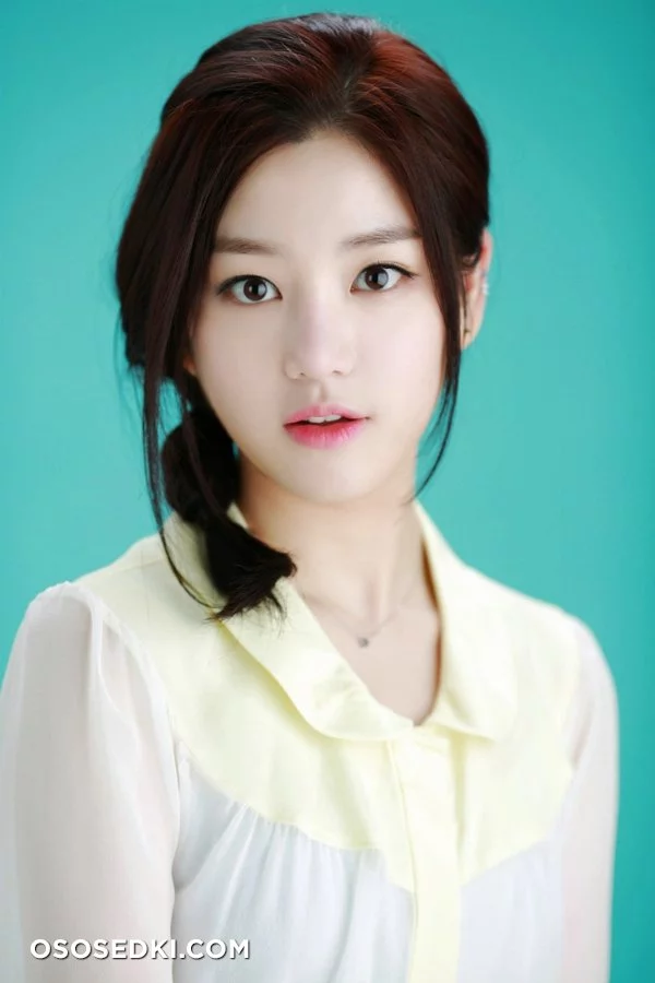 Lee Yoo Bi nude. Onlyfans, Patreon, Fansly leaked 5 nude photos and videos