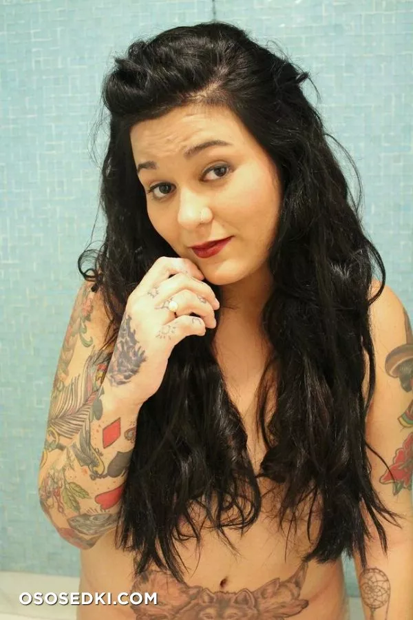 Wolfsqueen - A Hot Day In A Hot Tub nude. Onlyfans, Patreon, Fansly leaked 45 nude photos and videos