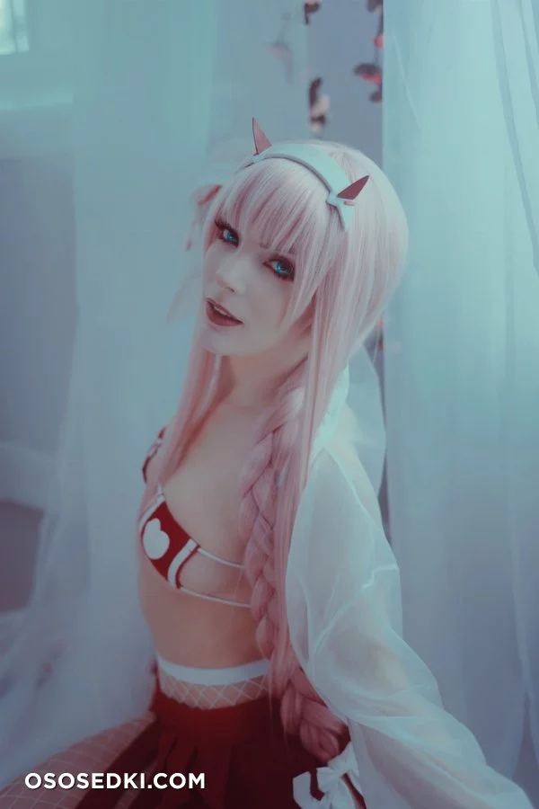 Bloodraven - Zero Two patreon erotic cosplay set nude. Onlyfans, Patreon leaked 15 nude photos and videos