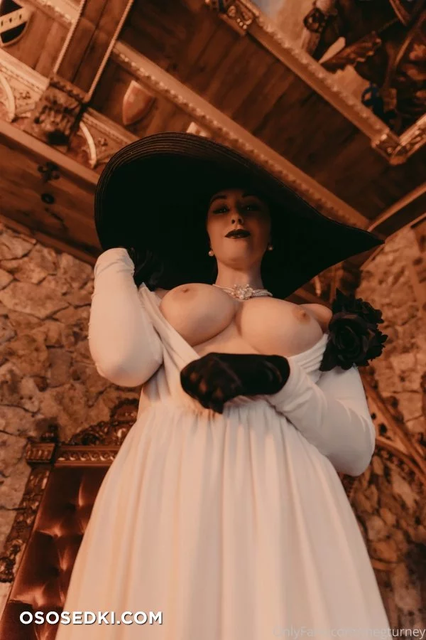 M*g T**ney - Alcina Dimitrescu (Resident Evil 8) erotic cosplay nude. Onlyfans, Patreon leaked 28 nude photos and videos
