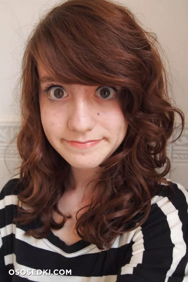 cute young girl posing amateur nude. Onlyfans, Patreon, Fansly leaked 144 nude photos and videos